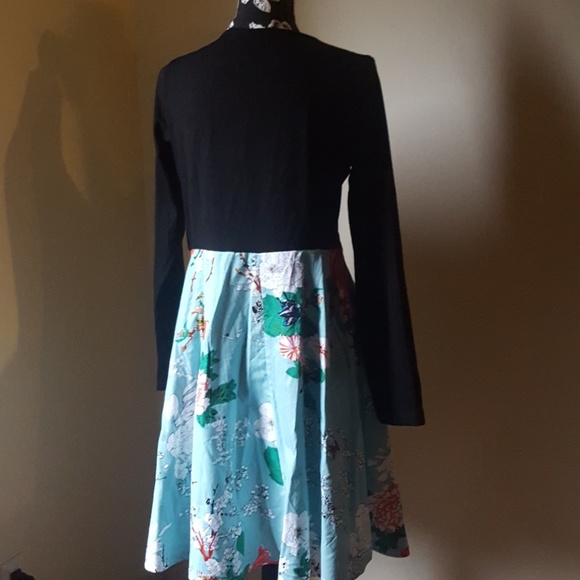 Yeslife💙Black&Light Blue Floral Long Sleeve Dress - Picture 2 of 7